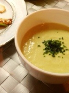 美容効果♡アボカドと豆乳の簡単スープ-レシピのメイン写真