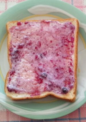 朝食に簡単♪ヨーグルトジャムのトースト-レシピのメイン写真