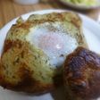 目玉焼きトースト