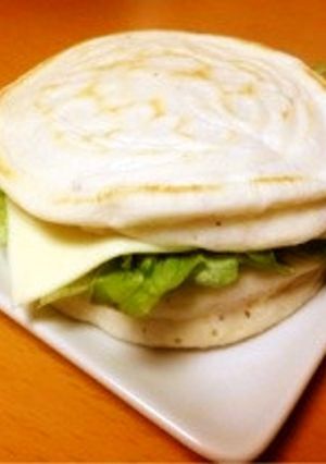 ハーブが香る☆フォカッチャ風パンケーキ-レシピのメイン写真