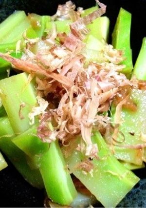 節約！ブロッコリーの茎梅和え-レシピのメイン写真