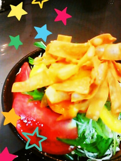 簡単・美味☆ワンタンの皮のサクサクサラダ-レシピのメイン写真