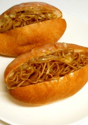 簡単シンプル我が家の「焼きそばパン」-レシピのメイン写真