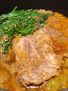 市販スープ要らずの簡単甘辛味噌キムチ鍋!-レシピのメイン写真