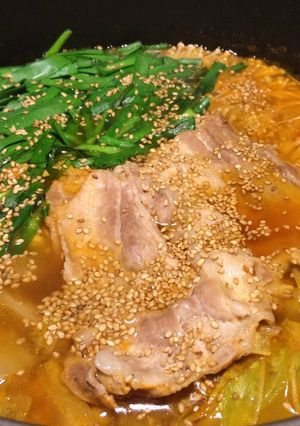 市販スープ要らずの簡単甘辛味噌キムチ鍋!-レシピのメイン写真