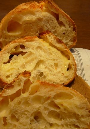 チーズ入りクッペ（バゲットの練習）-レシピのメイン写真