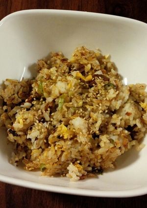 魚たっぷり!蒲焼きチャーハン-レシピのメイン写真