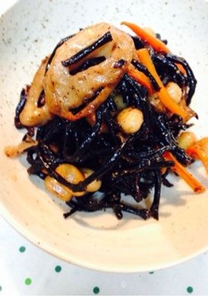 ひじきの煮物(ちくわ入り)簡単です♡-レシピのメイン写真
