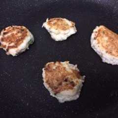 ふわふわ大和芋焼き〜餃子の具で〜-レシピのメイン写真