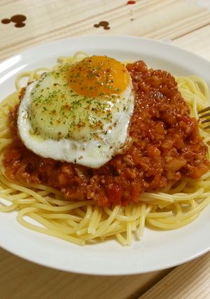 目玉焼きのせミートソーススパゲティ♪-レシピのメイン写真