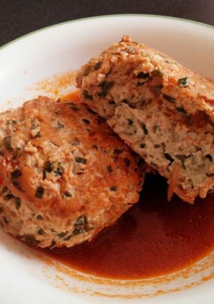 チキンバーグINトマトスープ-レシピのメイン写真