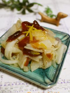 お正月に♪柚子風味☆干し柿入り大根なます-レシピのメイン写真