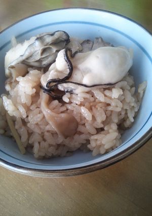 今が旬♪牡蠣と舞茸の炊き込みご飯-レシピのメイン写真