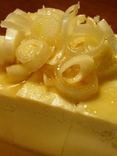 ネギ塩ごま油冷や奴-レシピのメイン写真