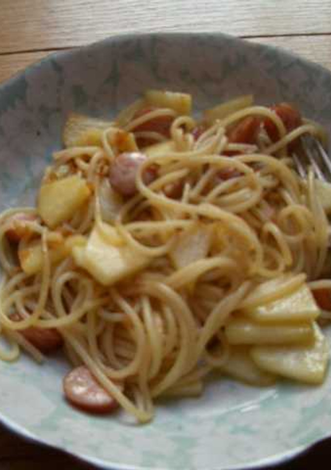 ちょっとびっくり☆林檎とにんにくのパスタ-レシピのメイン写真