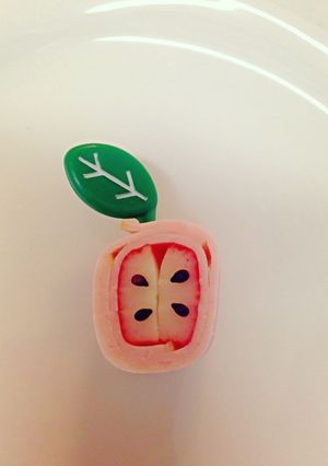 キャラ弁オカズ カニカマりんご-レシピのメイン写真