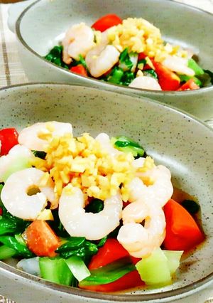 えび・青梗菜とニラのトマトサラダ♪-レシピのメイン写真