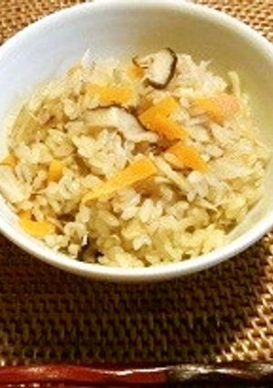 ちりめんじゃことごぼうの炊き込みご飯-レシピのメイン写真