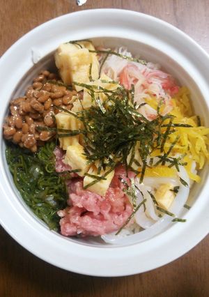 超簡単おいしい７色ネバトロ丼-レシピのメイン写真