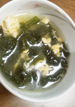 わかめ、たまねぎ、たまごスープ☆中華風-レシピのメイン写真