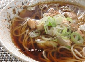 寒い日はあったかおつゆで＊鶏肉のかけ蕎麦-レシピのメイン写真