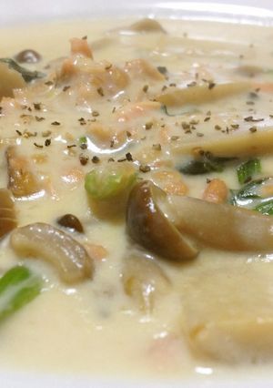 超簡単♪鮭ときのこの豆乳シチュー☆-レシピのメイン写真