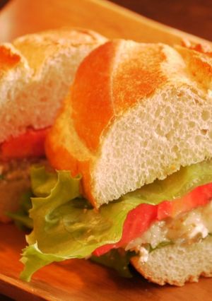 フレッシュトマトとチーズのサンドイッチ-レシピのメイン写真