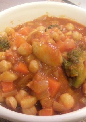 鶏手羽元とひよこ豆のトマト煮込み-レシピのメイン写真