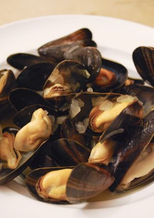 ムール貝の蒸し焼き（自己流ベルギー風）-レシピのメイン写真