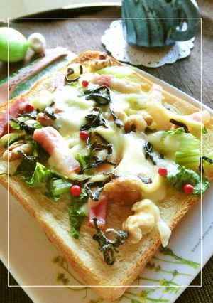 セロリと胡桃とベーコンの塩昆布トースト-レシピのメイン写真
