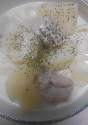 鶏肉とじゃが芋と玉葱の3点牛乳煮-レシピのメイン写真