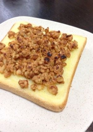 揚げ玉で☆きな粉クランブル風？トースト-レシピのメイン写真