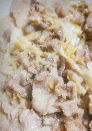 簡単!豚肉キャベツのｸﾘｰﾑ煮-レシピのメイン写真