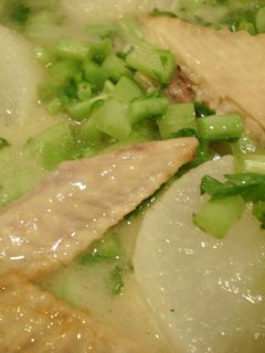 大根と鶏手羽の生姜スープ煮-レシピのメイン写真