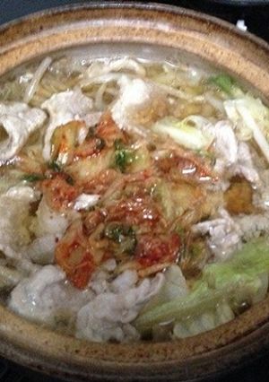 初めての一人暮し☆土鍋で豚キムチ鍋-レシピのメイン写真
