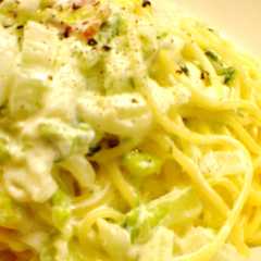 รูปของ 白菜とベーコンのクリームパスタ