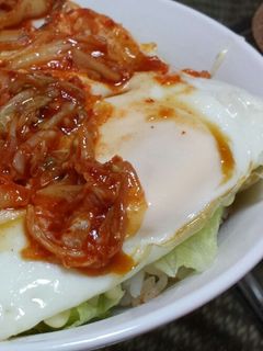キムチ*ベーコンエッグ丼♪-レシピのメイン写真
