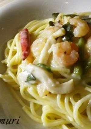 濃厚❤エビとつるむらさきのクリームパスタ-レシピのメイン写真