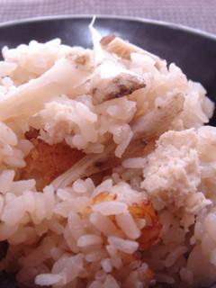 鶏団子とごぼうの炊込みご飯-レシピのメイン写真
