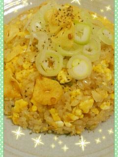 簡単♪卵と長ねぎのツナマヨチャーハン-レシピのメイン写真