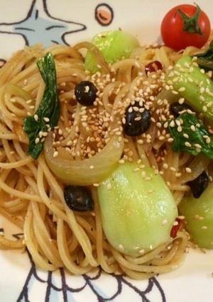 イカ墨?中華?いや黒豆パスタ-レシピのメイン写真