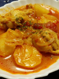 鶏手羽元とじゃがいものトマトカレースープ-レシピのメイン写真