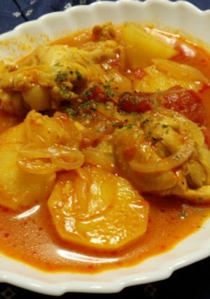 鶏手羽元とじゃがいものトマトカレースープ-レシピのメイン写真
