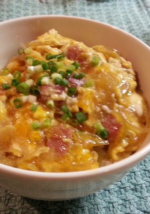 ふんわりベーコン玉子丼-レシピのメイン写真