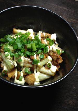 【こってり】簡単ネギねぎマヨ焼き鳥丼-レシピのメイン写真