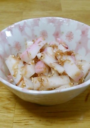 大根とかまぼこの梅かつお-レシピのメイン写真