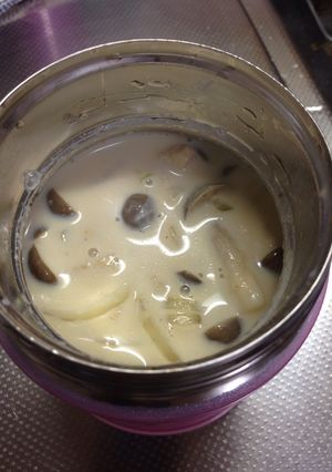 スープジャーで、オニオン豆乳スープ♬-レシピのメイン写真