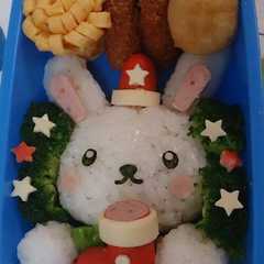 รูปของ クリスマスキャラ弁☆ウサギのサンタ