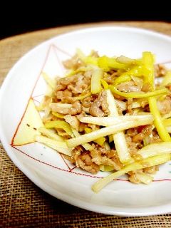 黄ニラと豚こまのオイスターソース炒め-レシピのメイン写真