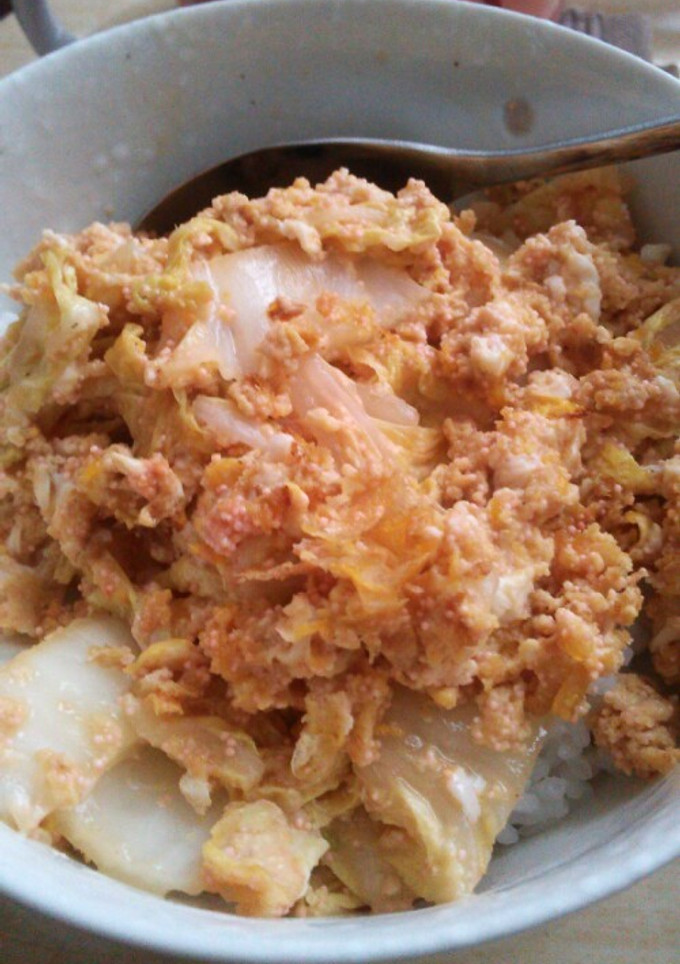白菜と明太子の卵とじ丼-レシピのメイン写真